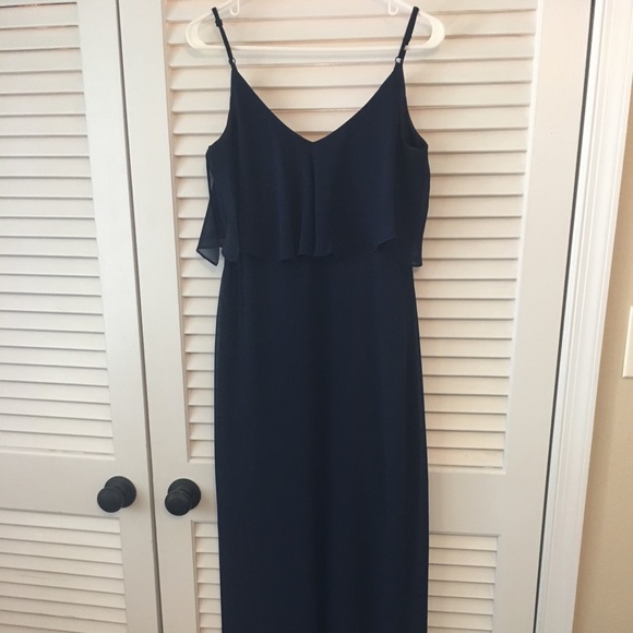 Laundry by Shelli Segal Tiered Chiffon Gown - Picture 6 of 7